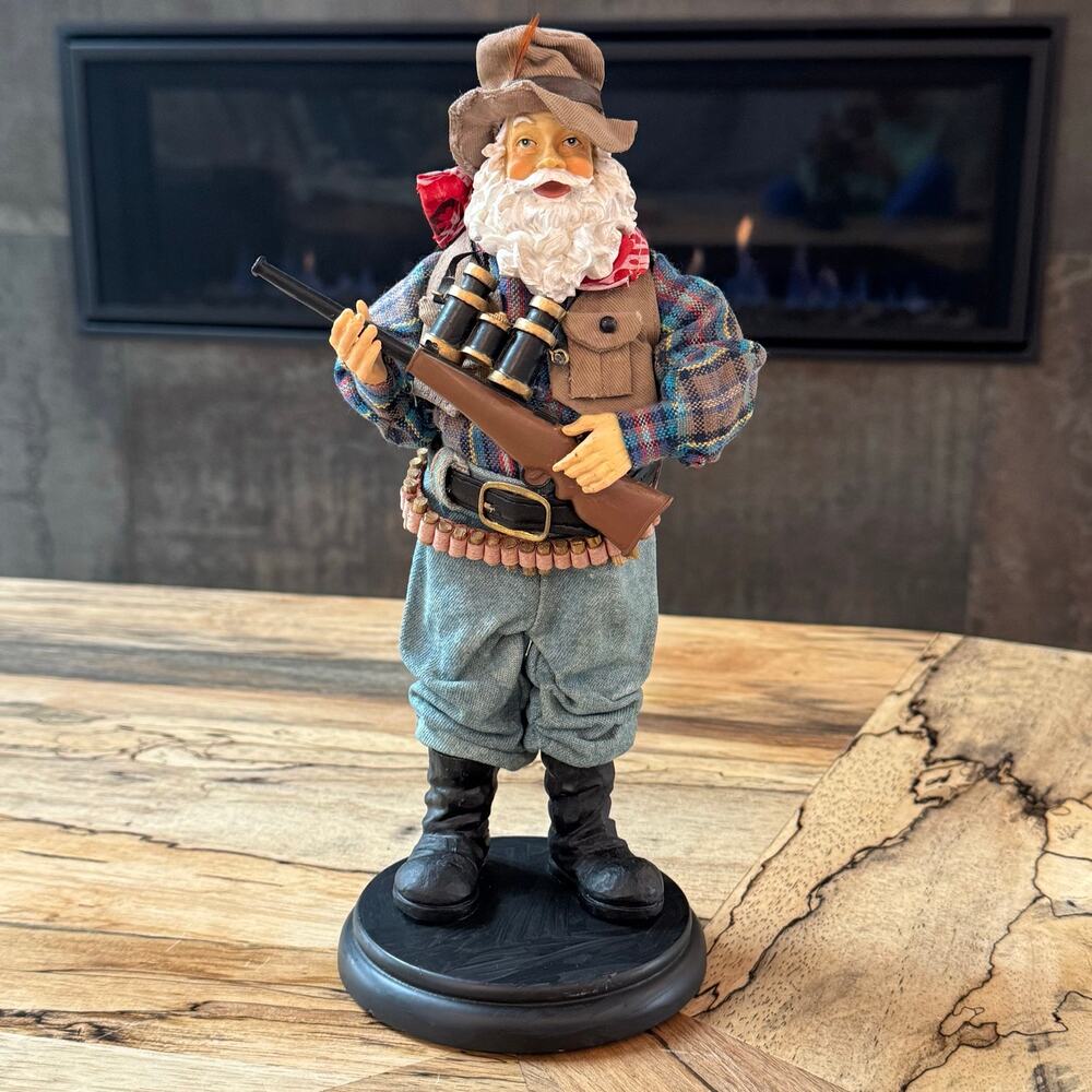11” Hunting Santa Claus Figure Woodsman Rifle Binoculars Lodge Christmas Cabin